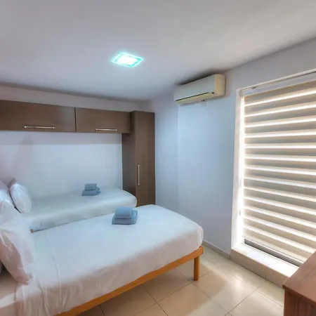 Comfortable 2bedrooms In Paceville, Balcony Jpor1-3 St. Julian's