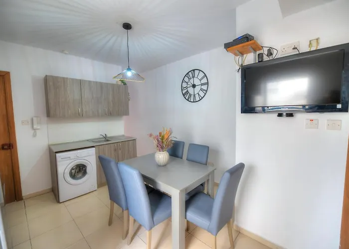 Comfortable 2bedrooms In Paceville, Balcony Jpor1-3 Apartment Saint Julian's