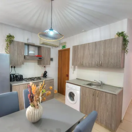Апартаменты Comfortable 2bedrooms In Paceville, Balcony Jpor1-3
