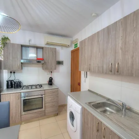 아파트 Comfortable 2bedrooms In Paceville, Balcony Jpor1-3 *
